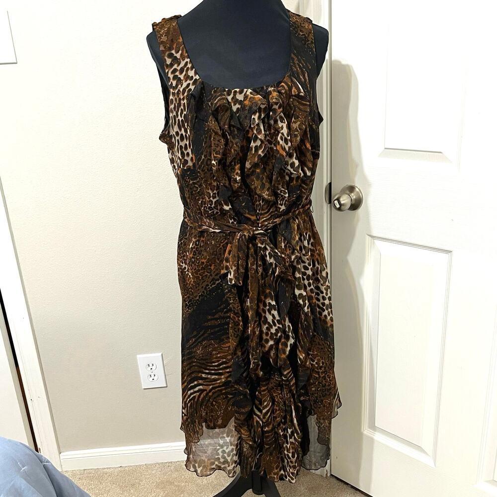 Avenue  Women’s Dress Sz 16 Animal Print‎ MIDI Fully Lined Ruffles Glam Party